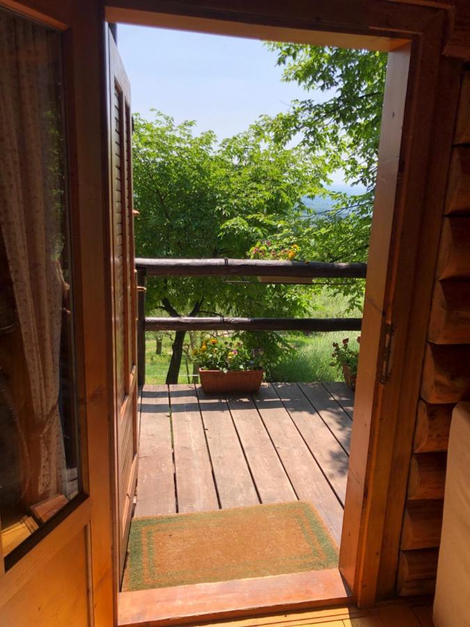 B&B Le Corone - Chalet Nel Bosco Cavalo المظهر الخارجي الصورة